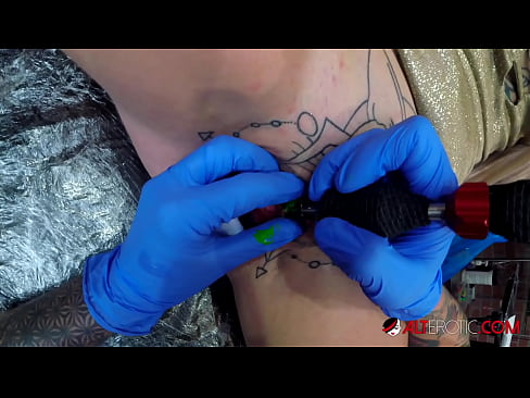 ❤️ Extremamente tatuada, a brasa Sully Savage fez uma tatuagem no seu clítoris ☑ Porno vídeo em nós pt.porno-negrov.ru ❌️